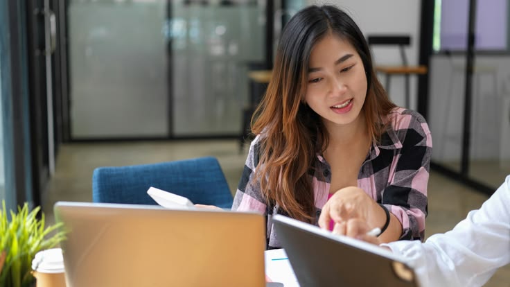 contoh judul jurnal komunikasi