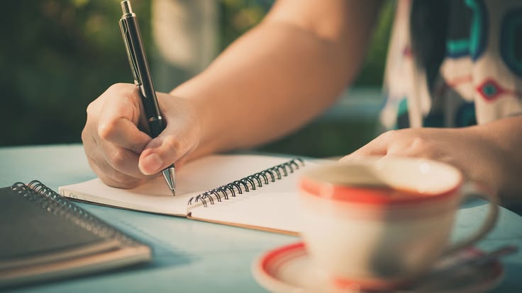 tugas penulis pertama jurnal