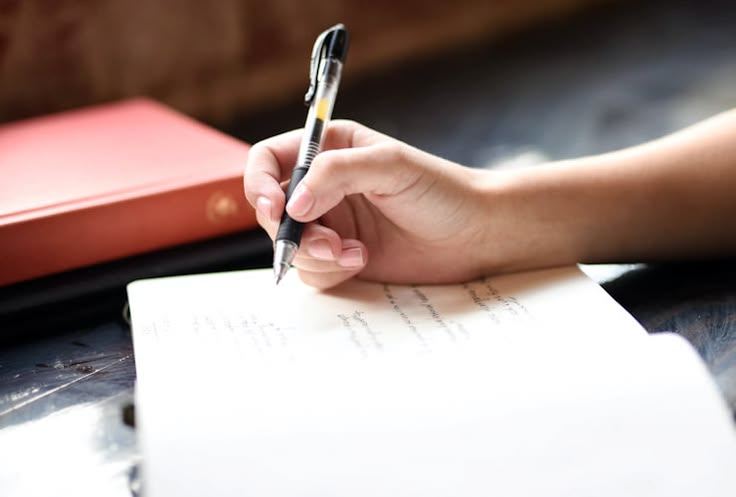 aturan jumlah penulis jurnal