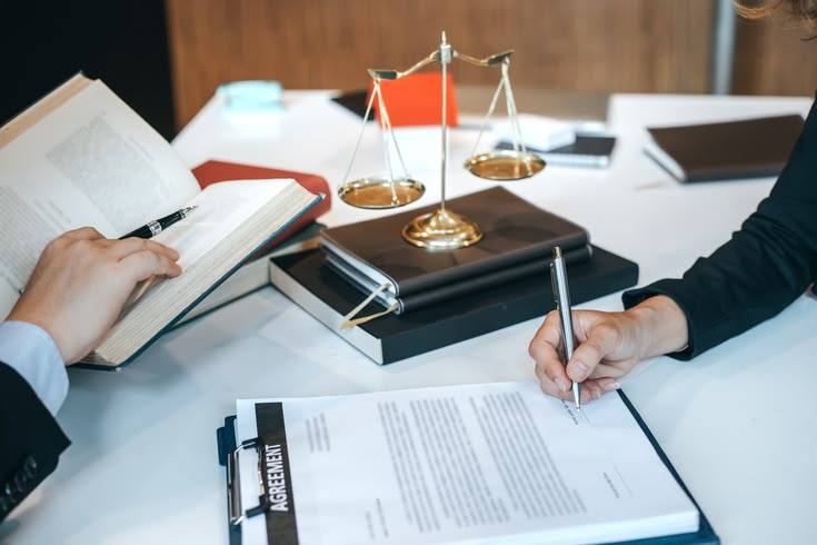 Siapa yang Membayar Article Processing Charge dan Kapan Biaya Biasanya Dikenakan